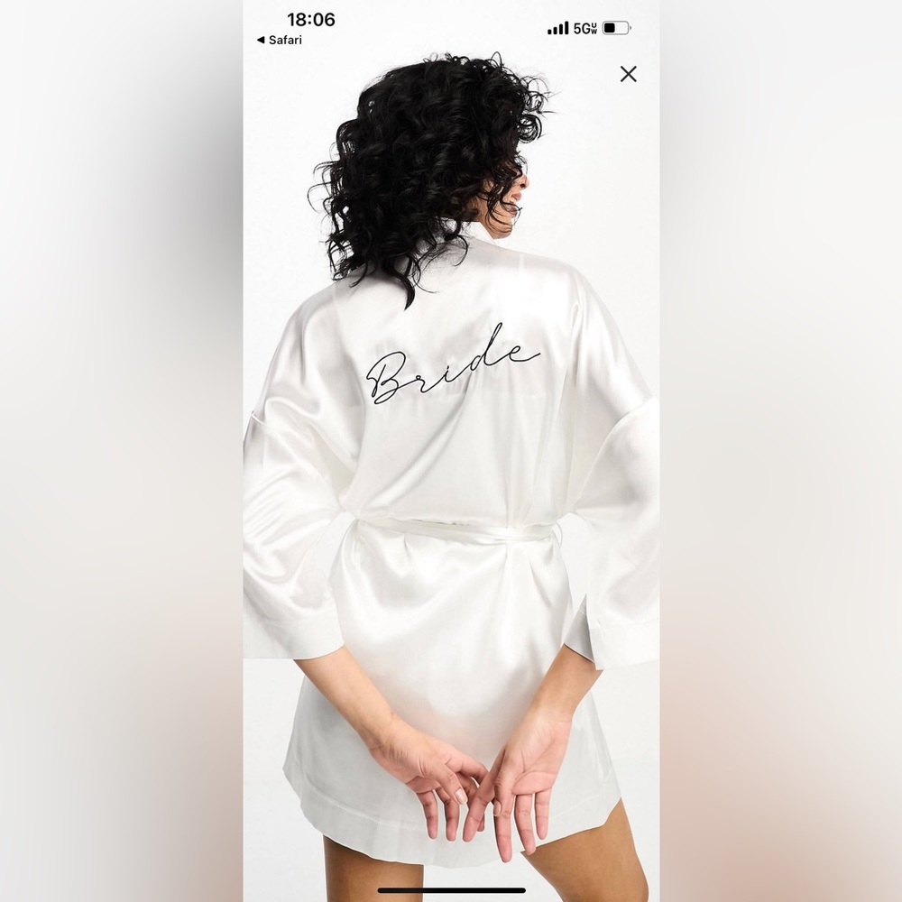 Six Stories Bride Embroidered White Satin Robe